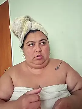 curvy diva  online show from 04-25-26, 07:11