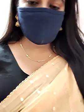 saritha29 online show from 06-17-26, 05:03