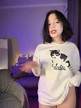 YourLittleDevil online show from 04-28-26, 06:29