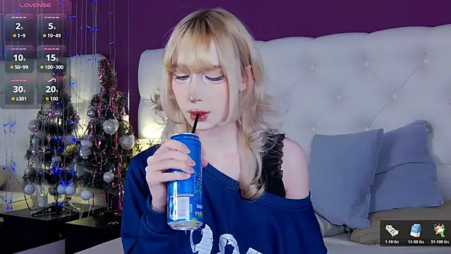 Snapshot of cutetomie chatting on 01-10-26, 09:30 cutetomie online show from 01-10-26, 09:30