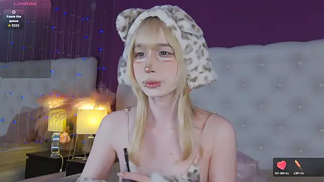 cutetomie online show from 06-14-26, 09:06
