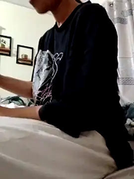 midnightmuse-03 online show from 12-19-25, 01:12