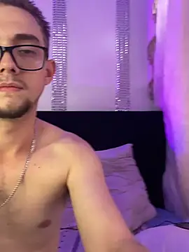 VeronicaSaenzx online show from 04-21-26, 09:06