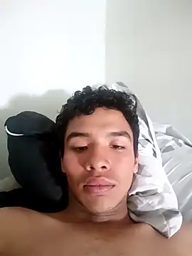 Snapshot of Bigboysmokeweed chatting on 11-16-25, 05:07 Bigboysmokeweed online show from 11-16-25, 05:07