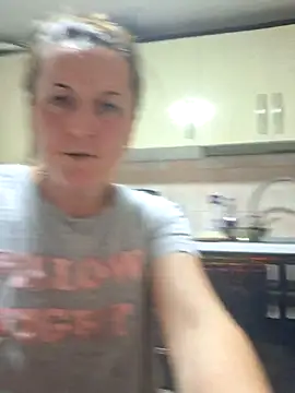 Fluturas2 online show from 10-19-25, 06:08