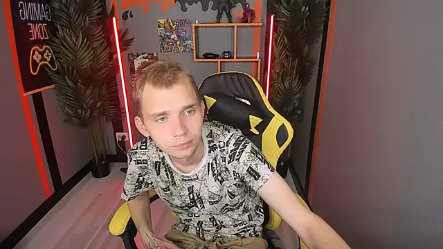 Snapshot of TimBlaks chatting on 10-06-25, 03:42 TimBlaks online show from 10-06-25, 03:42