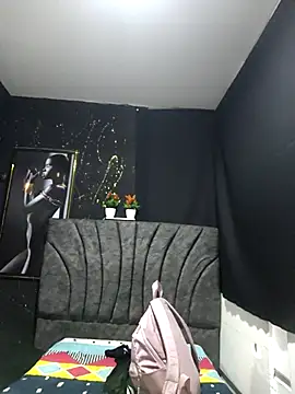 AmberGold- online show from 09-19-25, 11:05