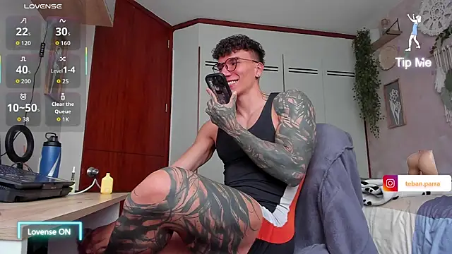 Snapshot of estebandi_do chatting on 10-08-25, 07:11 estebandi do online show from 10-08-25, 07:11