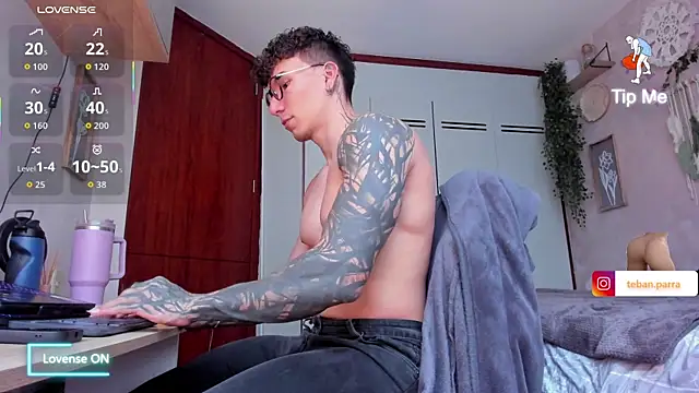 Snapshot of estebandi_do chatting on 11-12-25, 12:05 estebandi do online show from 11-12-25, 12:05