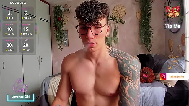 Snapshot of estebandi_do chatting on 01-08-26, 02:52 estebandi do online show from 01-08-26, 02:52