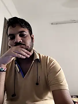 Snapshot of vinay_smalldick chatting on 11-22-25, 02:10 vinay smalldick online show from 11-22-25, 02:10