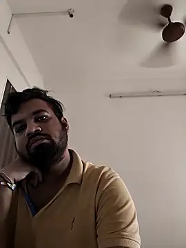 Snapshot of vinay_smalldick chatting on 11-28-25, 02:14 vinay smalldick online show from 11-28-25, 02:14