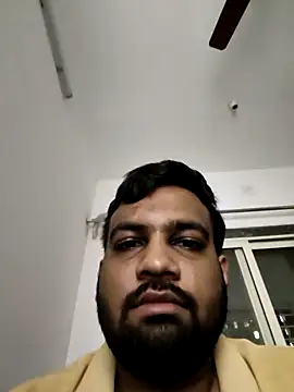 Snapshot of vinay_smalldick chatting on 12-15-25, 03:27 vinay smalldick online show from 12-15-25, 03:27