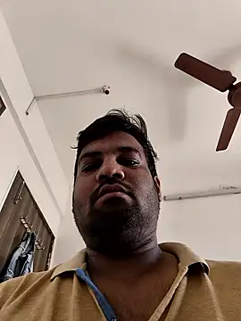 Snapshot of vinay_smalldick chatting on 01-12-26, 04:18 vinay smalldick online show from 01-12-26, 04:18