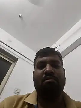 Snapshot of vinay_smalldick chatting on 02-14-26, 04:04 vinay smalldick online show from 02-14-26, 04:04