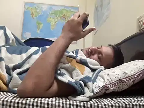 Snapshot of chiikuloveu chatting on 10-02-25, 02:18 chiikuloveu online show from 10-02-25, 02:18