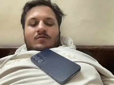 Snapshot of chiikuloveu chatting on 11-28-25, 03:04 chiikuloveu online show from 11-28-25, 03:04