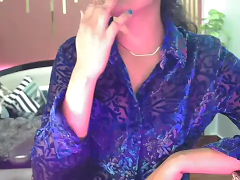 shaalu sharma online show from 11-19-25, 06:41