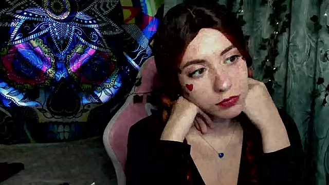 Snapshot of mona_fly chatting on 10-19-25, 03:56 mona fly online show from 10-19-25, 03:56