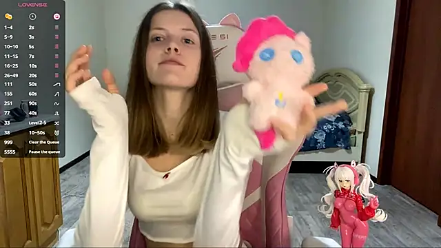 VibeQueenLucy online show from 09-21-25, 03:13