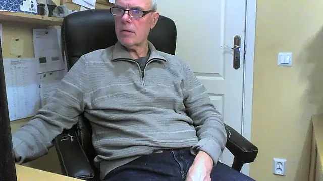 Klipparn online show from 11-19-25, 02:28