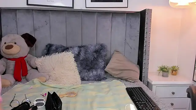 Miyu Komori online show from 02-21-26, 12:39