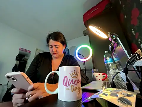 Snapshot of Prill940 chatting on 09-27-25, 06:51 Prill940 online show from 09-27-25, 06:51