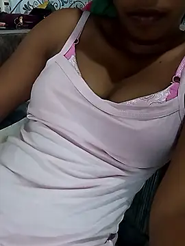 Snapshot of Shani_Izu chatting on 01-12-26, 11:37 Shani Izu online show from 01-12-26, 11:37