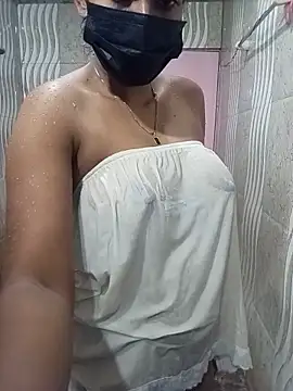 Snapshot of Shani_Izu chatting on 05-30-26, 06:43 Shani Izu online show from 05-30-26, 06:43