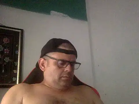 Snapshot of Katracho6969 chatting on 05-02-26, 06:35 Katracho6969 online show from 05-02-26, 06:35