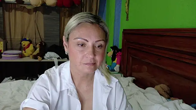  Charlize theron  online show from 01-18-26, 02:04