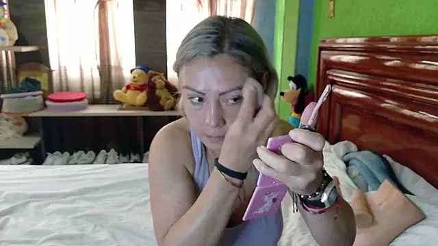  Charlize theron  online show from 07-16-26, 07:09
