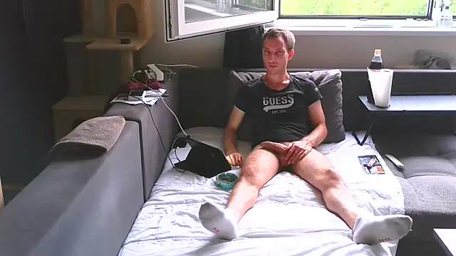Snapshot of cum2camboys chatting on 07-02-26, 06:25 cum2camboys online show from 07-02-26, 06:25