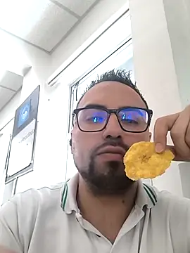 Snapshot of Jharicio-89 chatting on 09-24-25, 06:55 Jharicio-89 online show from 09-24-25, 06:55