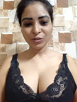 Snapshot of QUEEN-ADITI chatting on 09-24-25, 02:26 QUEEN-ADITI online show from 09-24-25, 02:26