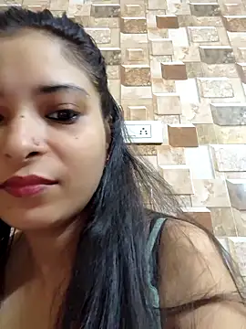 Snapshot of QUEEN-ADITI chatting on 09-25-25, 02:32 QUEEN-ADITI online show from 09-25-25, 02:32