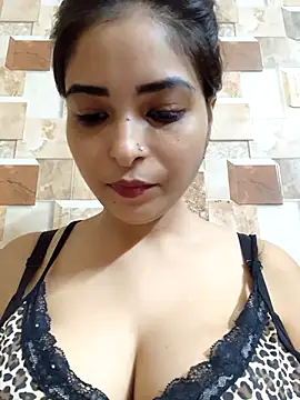 Snapshot of QUEEN-ADITI chatting on 09-28-25, 02:50 QUEEN-ADITI online show from 09-28-25, 02:50