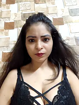 Snapshot of QUEEN-ADITI chatting on 09-30-25, 02:00 QUEEN-ADITI online show from 09-30-25, 02:00