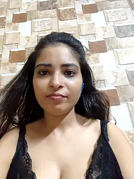 Snapshot of QUEEN-ADITI chatting on 10-02-25, 03:24 QUEEN-ADITI online show from 10-02-25, 03:24