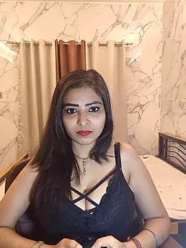 Snapshot of QUEEN-ADITI chatting on 02-25-26, 06:06 QUEEN-ADITI online show from 02-25-26, 06:06