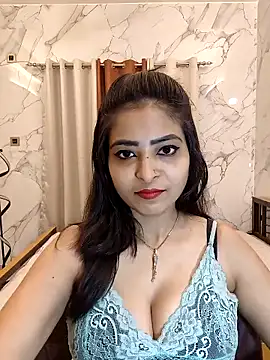 Snapshot of QUEEN-ADITI chatting on 03-07-26, 05:43 QUEEN-ADITI online show from 03-07-26, 05:43