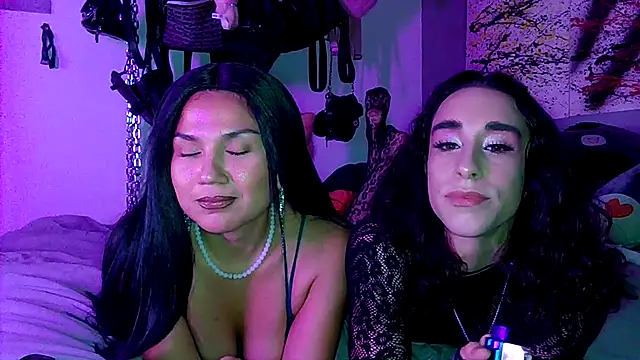 xoFrankie online show from 09-11-25, 05:07