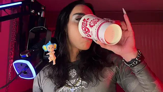 xoFrankie online show from 04-28-26, 02:21