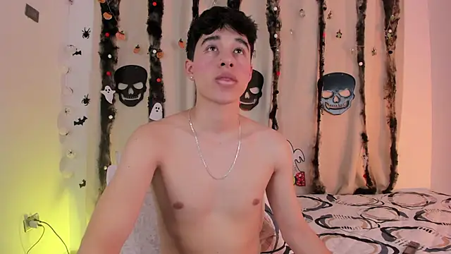 Snapshot of mrhot_night chatting on 10-26-25, 12:05 mrhot night online show from 10-26-25, 12:05