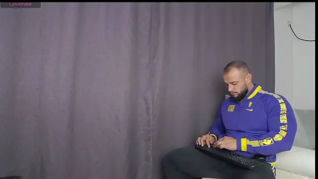 Snapshot of RickyMiami1 chatting on 09-29-25, 05:40 RickyMiami1 online show from 09-29-25, 05:40