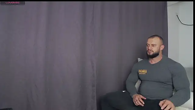 Snapshot of RickyMiami1 chatting on 09-30-25, 05:18 RickyMiami1 online show from 09-30-25, 05:18