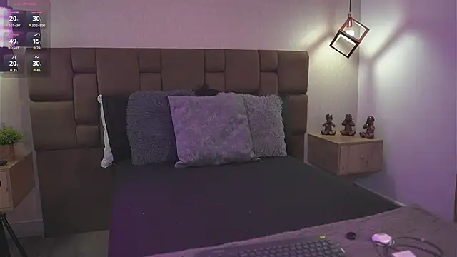 Julieth Rojas online show from 04-28-26, 04:28