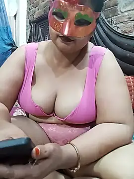 Snapshot of Tanisha-Chy chatting on 06-21-26, 05:48 Tanisha-Chy online show from 06-21-26, 05:48