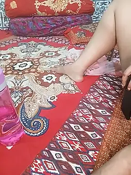 Snapshot of Tanisha-Chy chatting on 07-25-26, 06:27 Tanisha-Chy online show from 07-25-26, 06:27