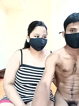 Beautiful couple 70 online show from 02-20-26, 05:46